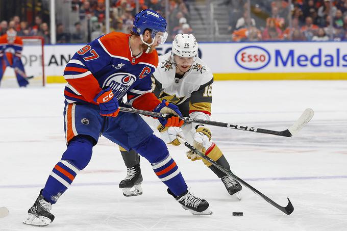 Connor McDavid se je po poškodbi vrnil v postavo Edmontona in z njim tesno izgubil. | Foto: Reuters