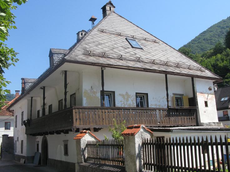 Dom Vincenca Drakslerja za ozdravljene odvisnike od drog v Pristavi pri Tržiču. | Foto: STA ,