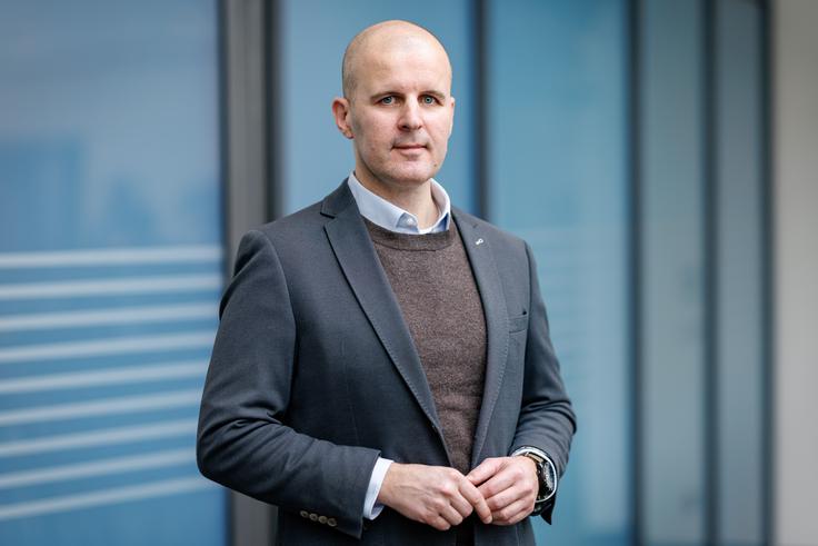 Avstrijec Markus Reisner je vojaški analitik in polkovnik avstrijske vojske ter velja za enega boljših razlagalcev vojne v Ukrajini. | Foto: Guliverimage