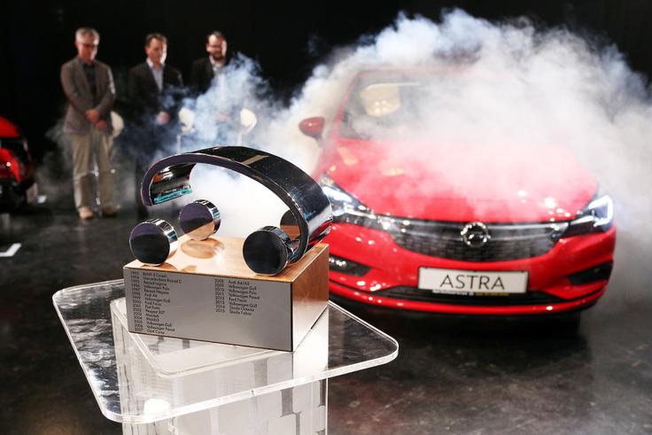 Za najboljši avtomobil je žirija na lanskem izboru s precejšnjo prednostjo izbrala novo opel astro. | Foto: 