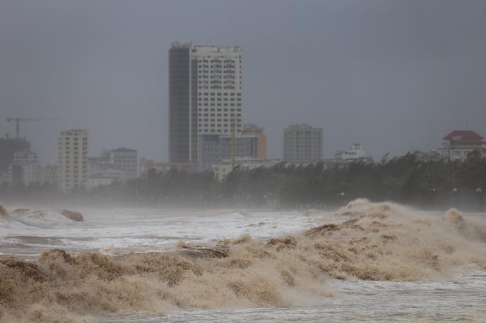 tajfun Kajiki, Vietnam | Tajfun Kajiki je že peti, ki je letos prizadel Vietnam. | Foto Reuters