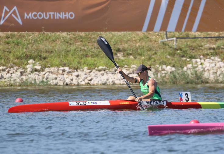 Mia Medved se je uvrstila v polfinale. | Foto: Kajakaška zveza Slovenije