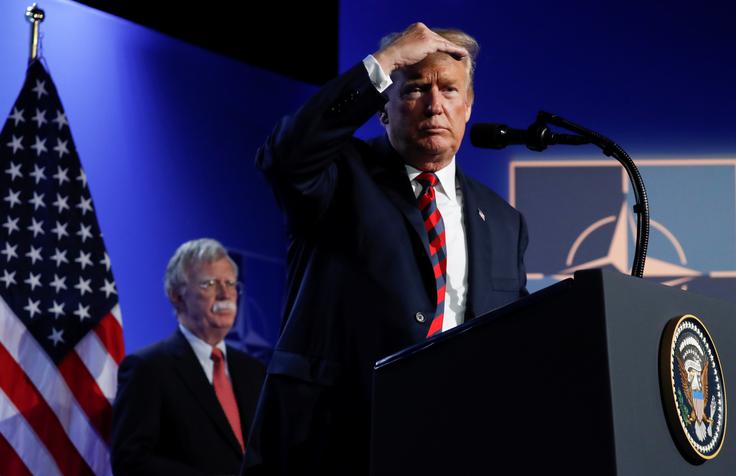 Ameriški predsednik Donald Trump je na novinarski konferenci v Bruslju sporočil, da so zaveznice dosegle kompromis in da ZDA ostajajo zavezane Natu. | Foto: Reuters