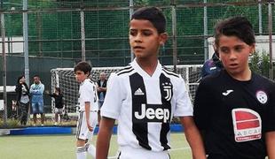 Ko očetu ne gre, se izkaže sin: Ronaldo Jr. debitiral s štirimi zadetki! #video