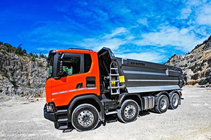 Scania XT | Proizvajalci se zavzemajo, da bodo le še 20 let izdelovali tovornjake z motorji na notranje zgorevanje. | Foto Gregor Pavšič