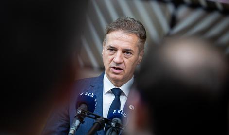 Golob: Slovenija prepovedala uvoz, izvoz in tranzit orožja v in iz Izraela