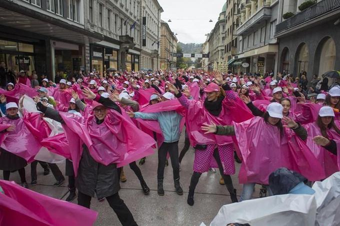 Ples v dežju organizacije Europa Donna | Foto: 