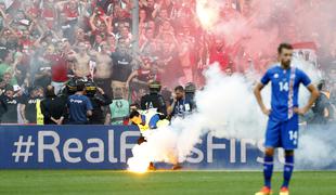 Madžarska nogometna zveza bo morala plačati prekrške navijačev