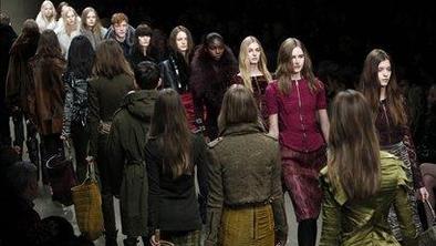 Modna revija Burberry po vsem svetu