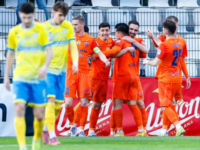 V živo: Žlogar debitira na klopi Primorja, Celjani zdržali pritisk na Bonifiki, Maribor zdaj pred Koprom