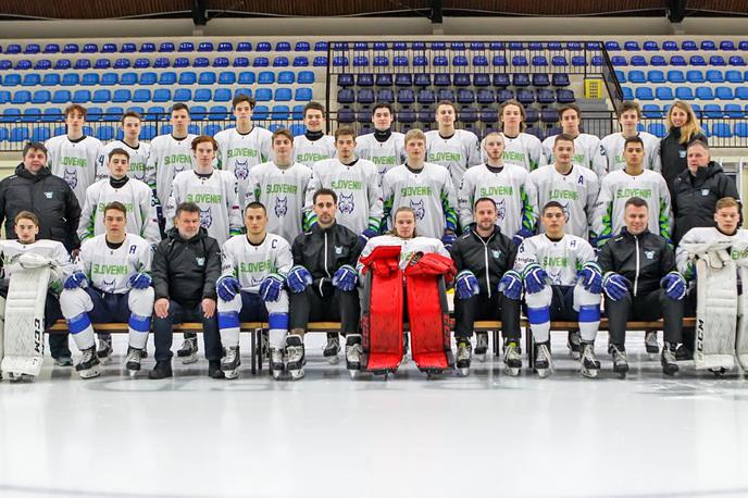 slovenska hokejska reprezentanca U20 | Slovenska reprezentanca do 20 let je izgubila še na zadnji tekmi prvenstva in nazadovala v nižji razred tekmovanja. Med elito so napredovali Avstrijci. | Foto HZS/Drago Cvetanovič