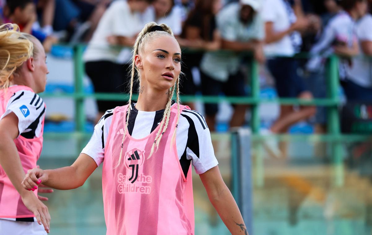 Alisha Lehmann | Švicarska nogometašica Alisha Lehmann si želi več enakopravnosti pri zaslužku v nogometu.  | Foto Guliverimage