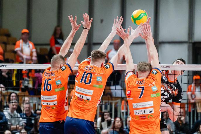 ACH Volley Ljubljana : BERLIN Recycling Volleys | Odbojkarji ACH Volley Ljubljana so z 0:3 izgubili z nemškim prvakom iz Berlina. | Foto CEV