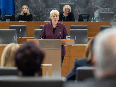 Predsednica Pirc Musar bo po brutalnem napadu v Novem mestu nagovorila poslance