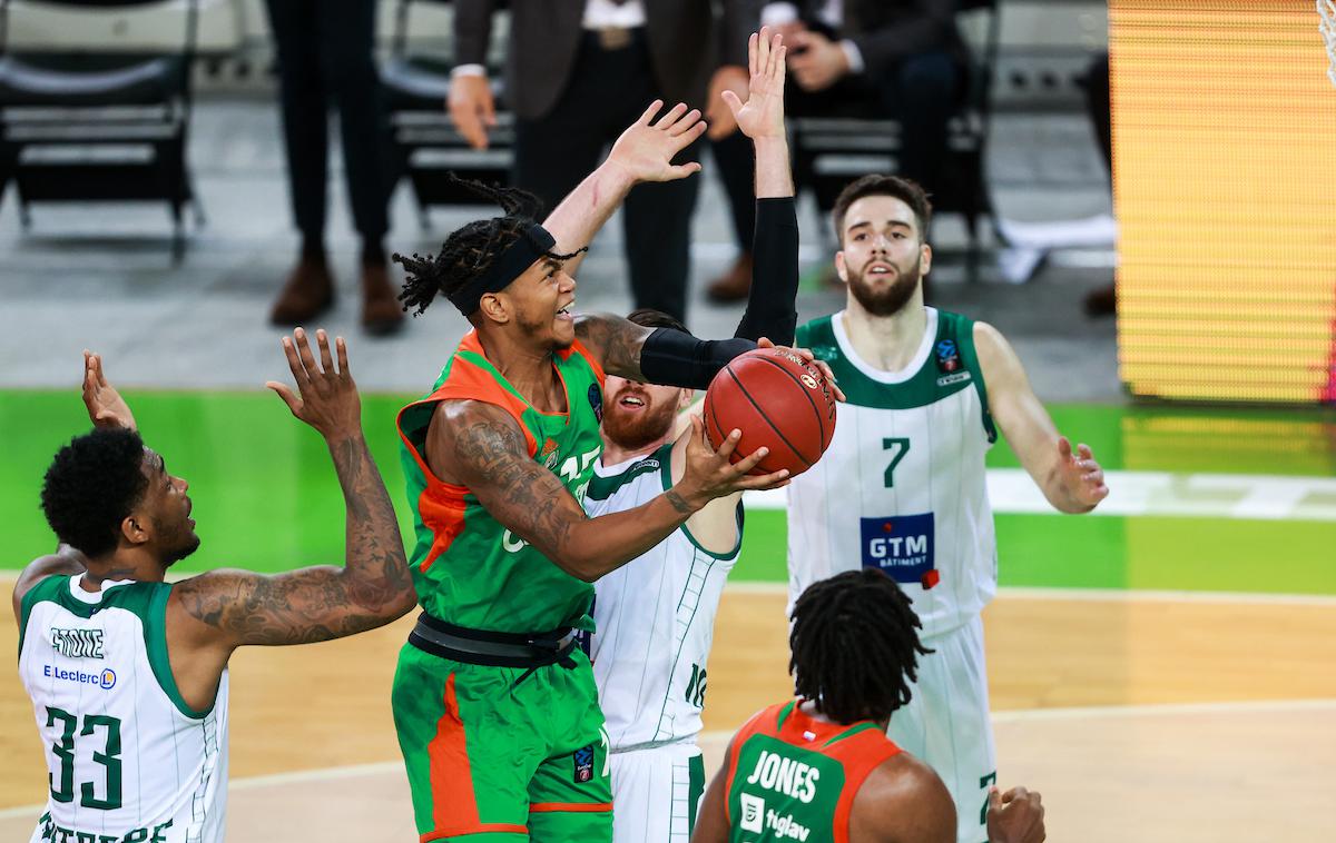 Cedevita Olimpija Nanterre | Olimpija je s 75:63 premagala Nanterre. | Foto Vid Ponikvar