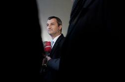 Omerzel se lahko izogne interpelacijskemu "mesarjenju"