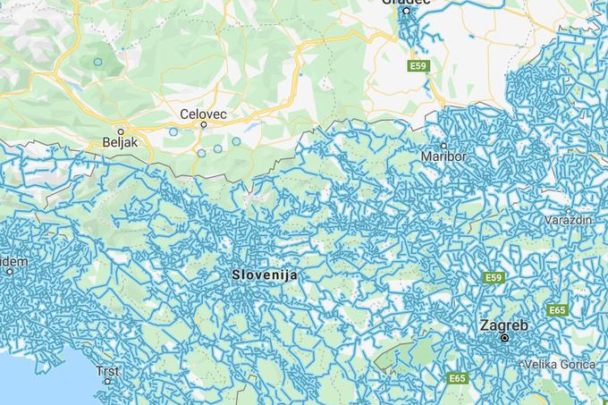 Če v Avstrijo prek Google Street View potujemo iz Slovenije, na primer, ne moremo poti nadaljevati niti na enem mejnem prehodu.  | Foto: Matic Tomšič / Posnetek zaslona