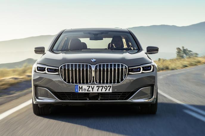 BMW serija 7 | ''Sedmica'' bo na voljo v štirih pogonskih opcijah. Poleg klasike bosta na voljo še priključni hibrid in električna različica. | Foto BMW