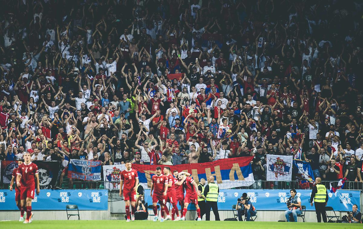 Slovenija Srbija | Srbski nogometaši so imeli v Stožicah glasno in številčno podporo. | Foto Grega Valančič/Sportida