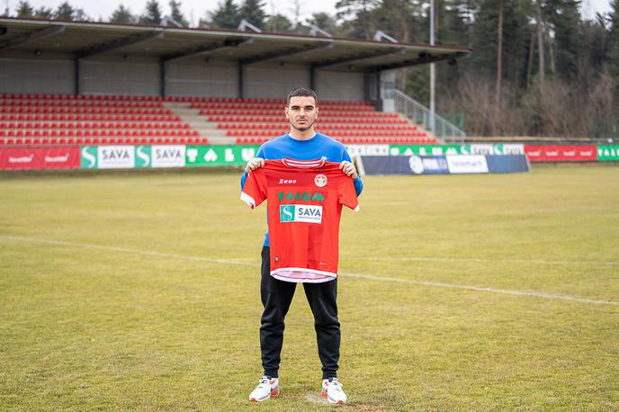 Luka Branšteter | Luka Branšteter bo kariero nadaljeval v Sloveniji. | Foto NK Aluminij