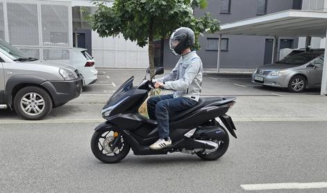 Kaj zmorejo skuterji? To je eden najbolj priljubljenih 125-kubičnih. #foto