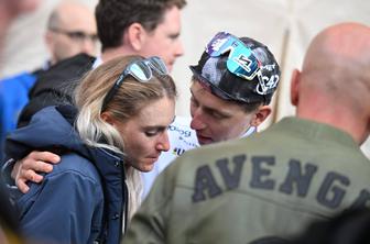 Urška Žigart z ganljivim sporočilom Tadeju Pogačarju