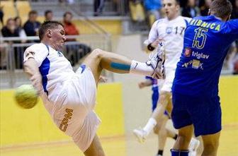 Ribnici v napetem obračunu dve točki