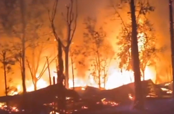Obsežen požar ob Gardskem jezeru: odjeknila eksplozija, več kot 20 ljudi v bolnišnici #video