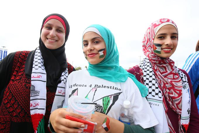 Palestina je bila ob prvem nastopu na največjem celinskem tekmovanju, zgodilo se je leta 2015 v Avstraliji, deležna ogromne podpore. Navijačev ni manjkalo na vsakem koraku. | Foto: Guliverimage/Vladimir Fedorenko