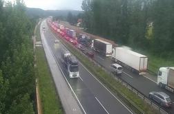 Pozor, če greste na pot: zastoji na primorski, gorenjski in ljubljanski obvoznici