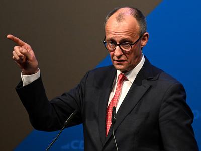 Merz po odstopu Spahna za spremembo v vladi