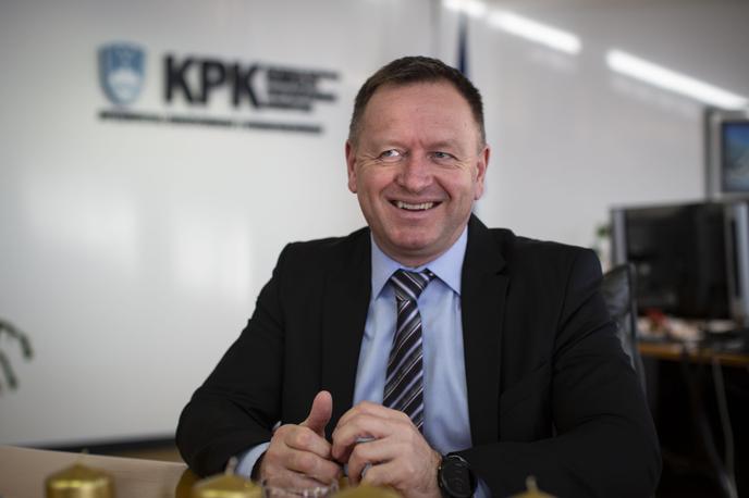 Robert Šumi, KPK. | Na komisiji so potrdili, da se je na razpis prijavil tudi aktualni predsednik Robert Šumi. | Foto Bojan Puhek