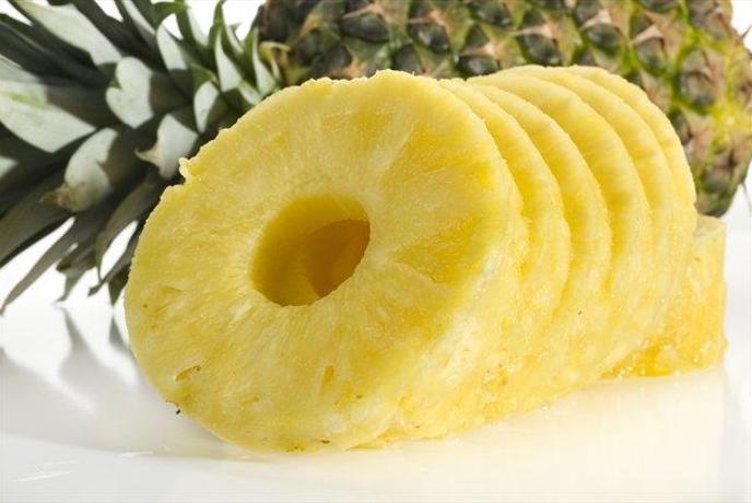 Sladki konec tedna: Ananas v srajčki