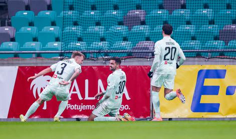 V živo: festival priložnosti v Stožicah, Olimpija vodi proti Radomljam