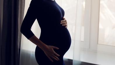 Zgodba nadomestne matere: primorana se je vrniti v Ukrajino in tam roditi