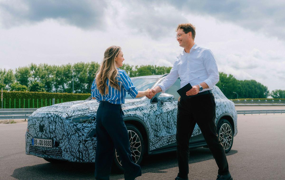 Mercedes GLC | Prvi mož Mercedesa Ola Källenius je osebno preizkusil predserijskega električnega GLC. | Foto Mercedes-Benz