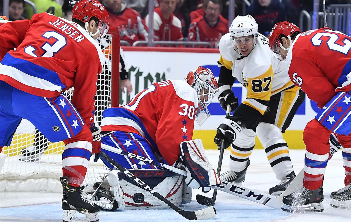 Washington Capitals - Pittsburgh Penguins | Sidney Crosby in pittsburška druščina so zmagali v Washingtonu. | Foto Reuters