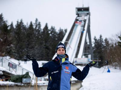 Nemški skakalec Justin Lisso končuje kariero po tretji poškodbi kolena
