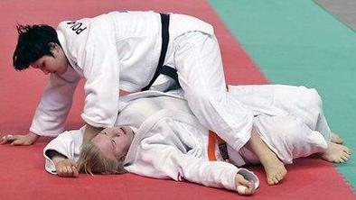 Polavderjeva zmagala v Pragi