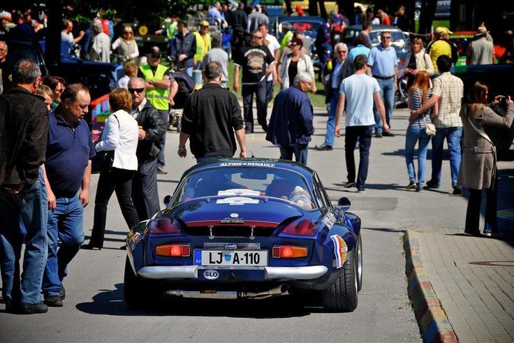 Nekoč slovenska, danes že nemška renault alpine A110. | Foto: Miha Merljak