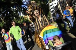 Na gejevski paradi v Ciudadu de Mexicu več kot 80.000 ljudi