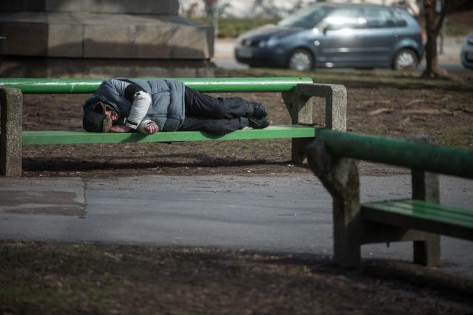 Med pandemijo so bile v Sloveniji najbolj zapostavljene brezdomne osebe. | Foto: Bor Slana