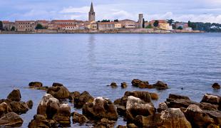 Za koliko na dražbah ponujajo apartmaje na hrvaški obali