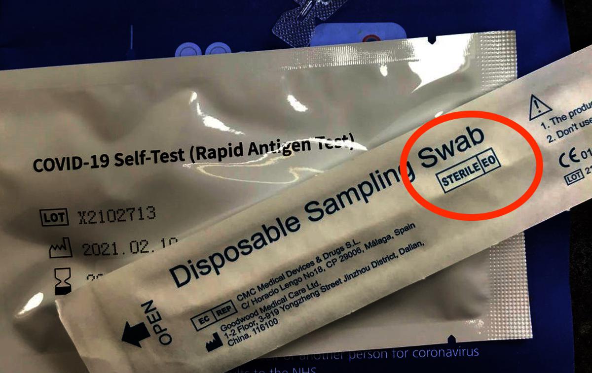 Covid hitri test EO | Oznaka za sterilnost (EO) na embalaži vatiranih palčk za izvajanje testov na novi koronavirus je po mnenju teoretikov zarot dokaz, da so palčke zastrupljene.  | Foto Flickr/Creative Commons 2.0