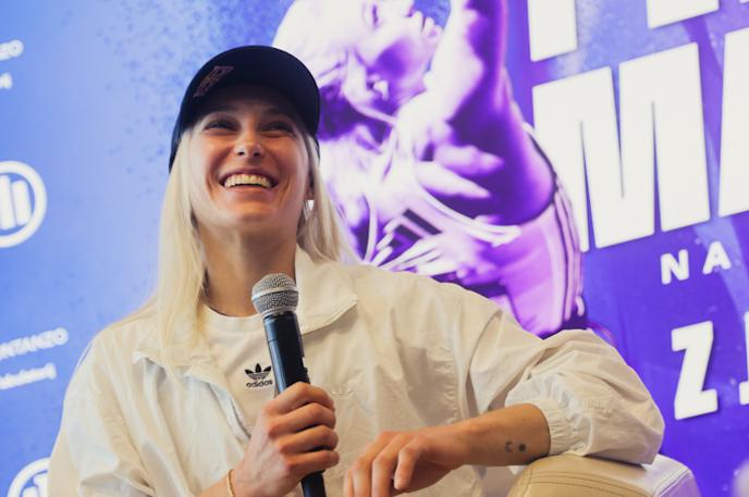 Janja Garnbret | Janja Garnbret kot ambasadorka projekta Botrstvo v športu 22. in 23. avgusta organizira 24-urni plezalni maraton za dober namen.