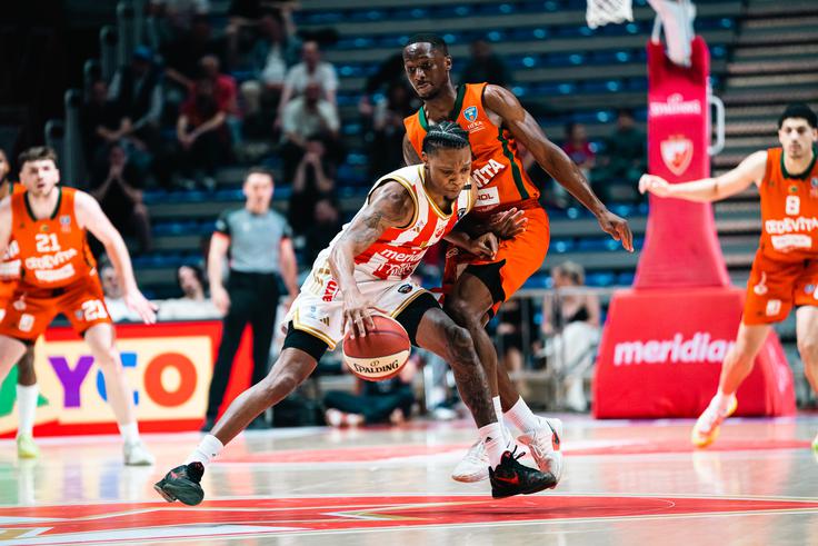 Košarkarji Cedevite Olimpije so se na parket vrnili po skoraj treh tednih premora. | Foto: Dragana Stjepanović/ABA