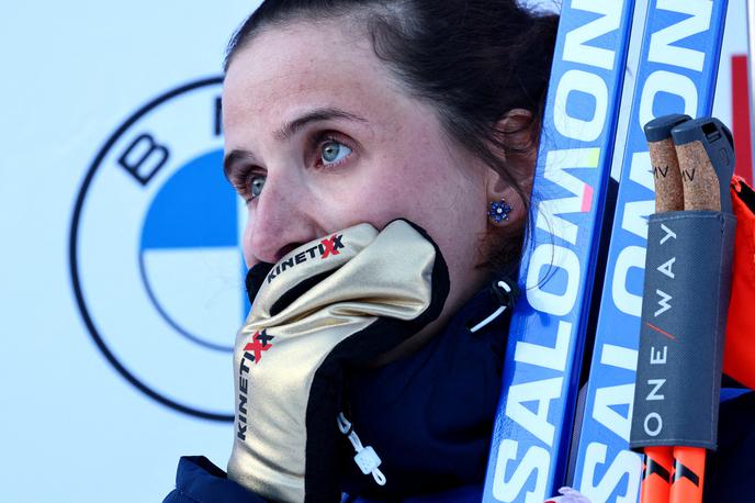 Julia Simon | Julia Simon je dolgo tajila dejanje, tudi sebe postavljala v vlogo žrtve in razlagala, kako so kartico zlorabili njej. | Foto Reuters