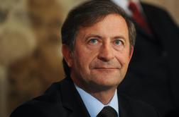 Karel Erjavec bo podal 200. podpis za ustanovitev nove stranke