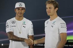 Lewis Hamilton: Pa saj nisva otroka, da bi se zaletavala