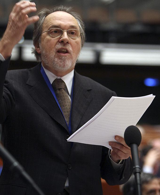 Marty je bil leta 1999 izvoljen za člana parlamentarne skupščine Sveta Evrope, od leta 2005 do 2008 pa je predsedoval odboru za pravne zadeve in človekove pravice. | Foto: Guliverimage